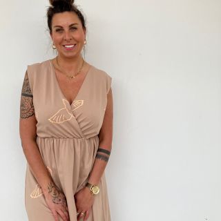 Šaty Penelope jsou ušité z velmi příjemné lehoučké látky, která je naprosto ideální na letní dny . Šaty můžete nosit z...