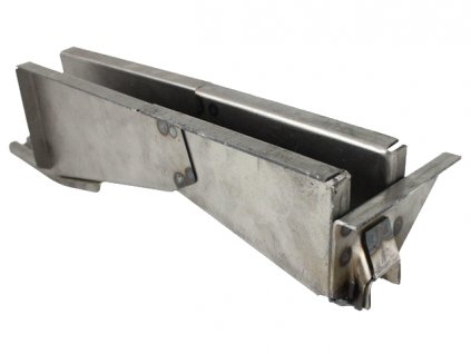 nosník zadní T2 8/67-10/79 s držákem zvedáku P
