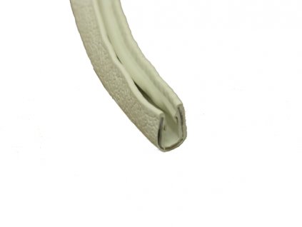 těsnění zadních vyklopných oken na karosérii bílé