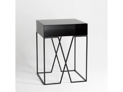 Moderní noční stolek černý