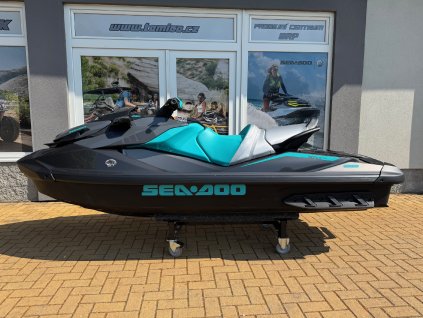 Skútr vodní Sea-Doo GTR STD 3-up 230hp černo-modrý model 2025