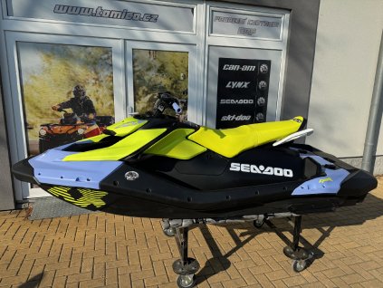 Skútr vodní Sea-Doo SPARK TRIXX 900 HO ACE 3-up iBR 90hp modro-žlutý model 2024