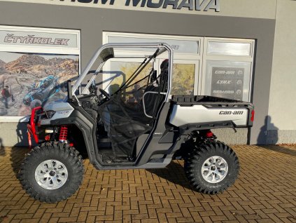 Can-Am Traxter HD10 XMR DPS INT model 2024