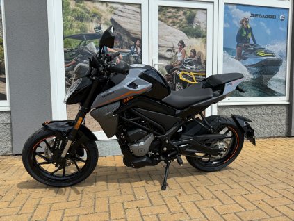 CFMOTO 300NK Eu5+ černá