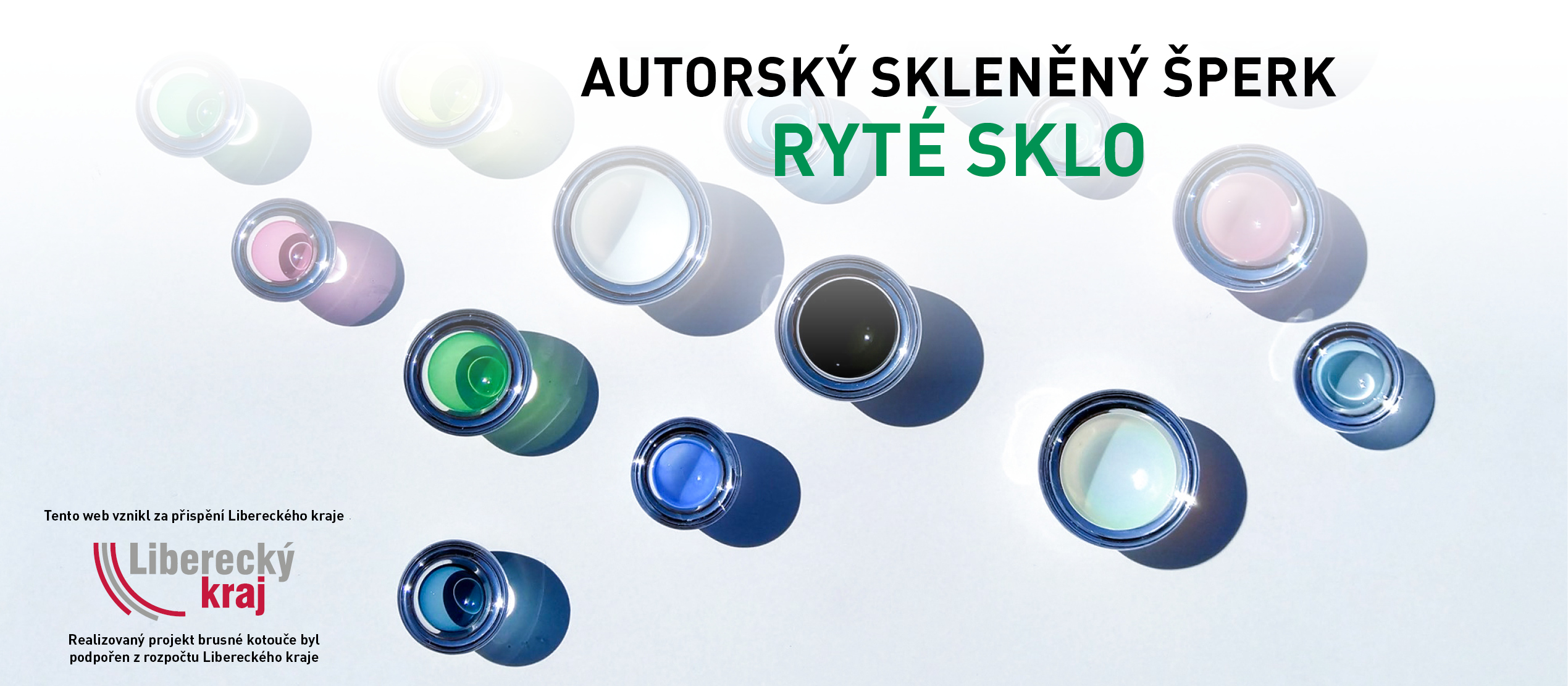 Autorský skleněný šperk - ryté sklo