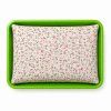 Zátěž v pěstební misce s vysetými semínky microgreens – Vyhonky.cz