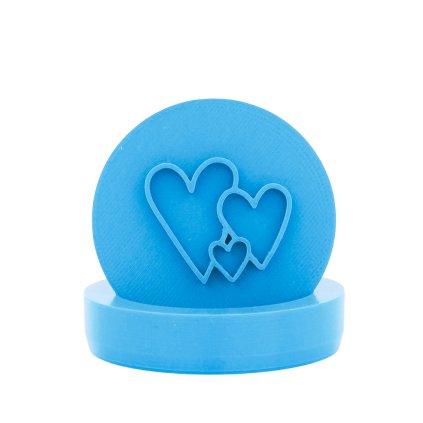 Vykrajovátko s motivem - Propojená tři srdíčka (Průměr 6 cm)