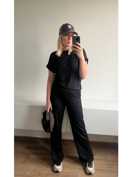 Černý dámský komplet - jednoduchý pohodlný set na volný čas