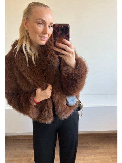Krátký kožich z umělé kožešiny hnědý - stylový podzimní kabátek kožešinový