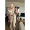 Béžový komplet s vestou - moderní dvojdílný outfit pro volný čas