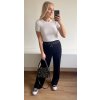 Černý komplet s vestou - moderní dvojdílný outfit pro volný čas