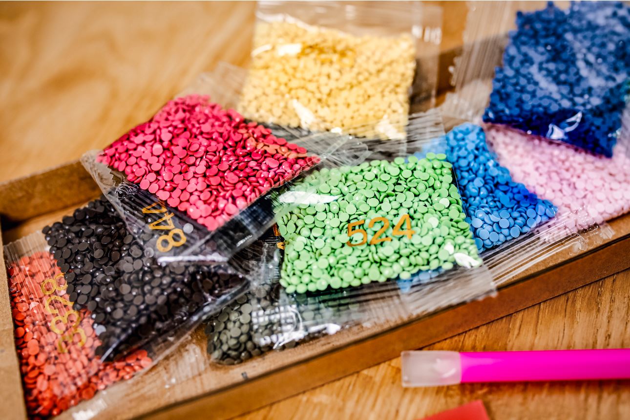 Čo je diamantové maľovanie?