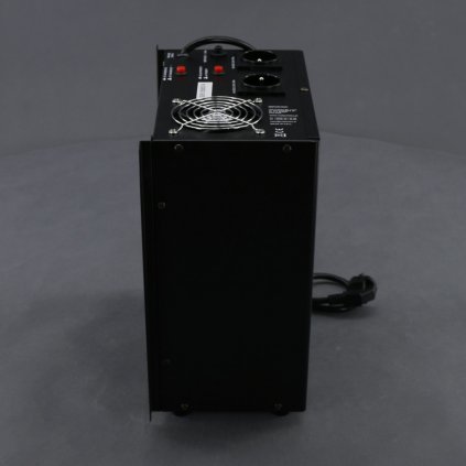 ZZ50 - 1800W/ 230V záložní zdroj sinusový, pro aku 24V, (na plochu/ na stěnu)