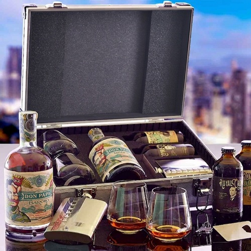 Dárkový kufr Don Papa Baroko: výrazný rumový spirit v balení, které nepřehlédnete