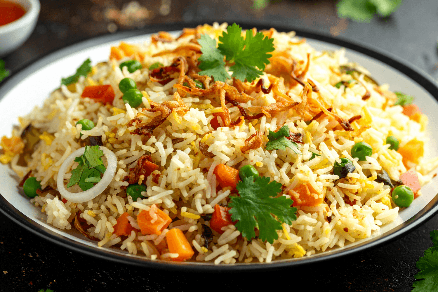 Opekaná ryža – čo dom dal (Fried Rice)