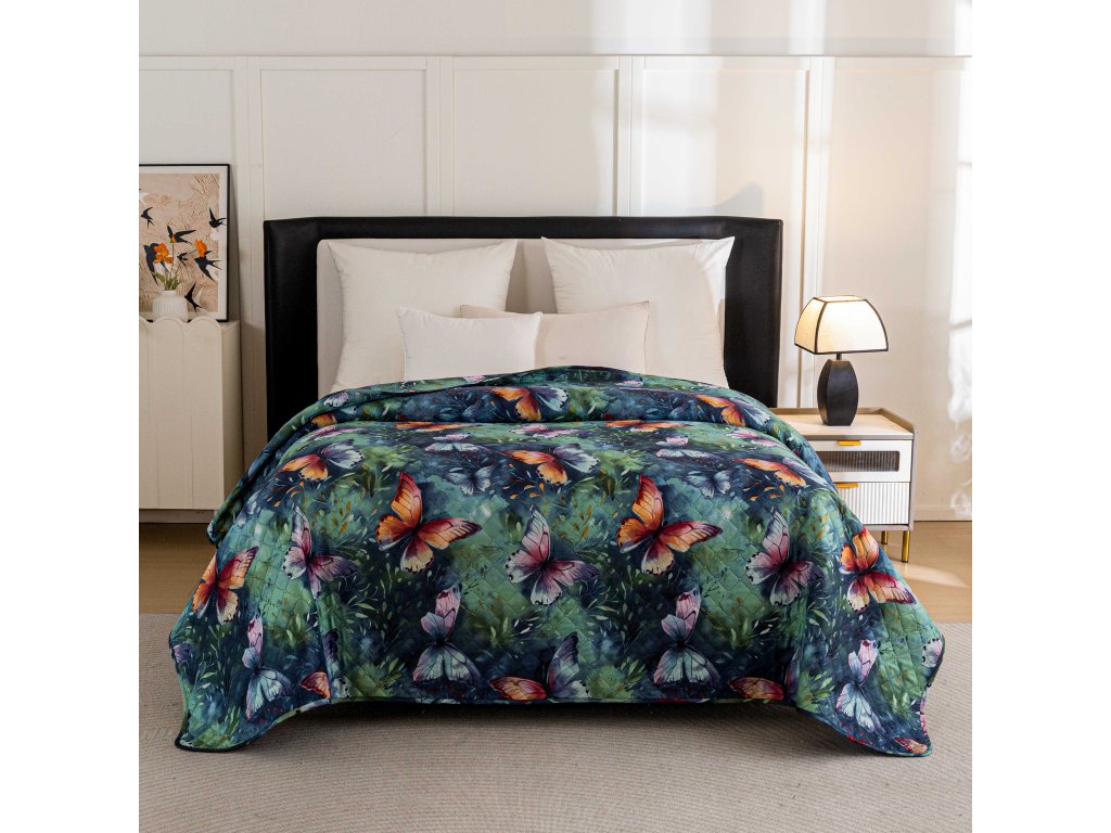 Barevný přehoz na postel COLORFUL BUTTERFLY s originálním vzorem