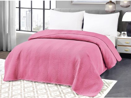 Světle růžový sametový přehoz na postel se vzorem ARROW VELVET (Rozmer 200 x 220 cm)