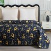 Designový přehoz na postel GOLDEN DEER tmavě modrý s jeleny