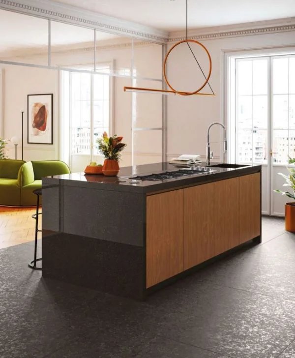 Tmavá dlažba Gigacer Inclusioni Soave Vulcano Soft 120x120cm