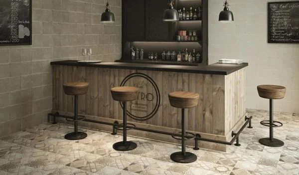Skladové dlaždice Bestile Bistrot v příjemných teplých barvách (Pamesa)