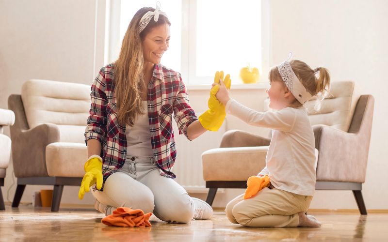 7 tipů pro efektivní jarní úklid: Od podlahy až po okna