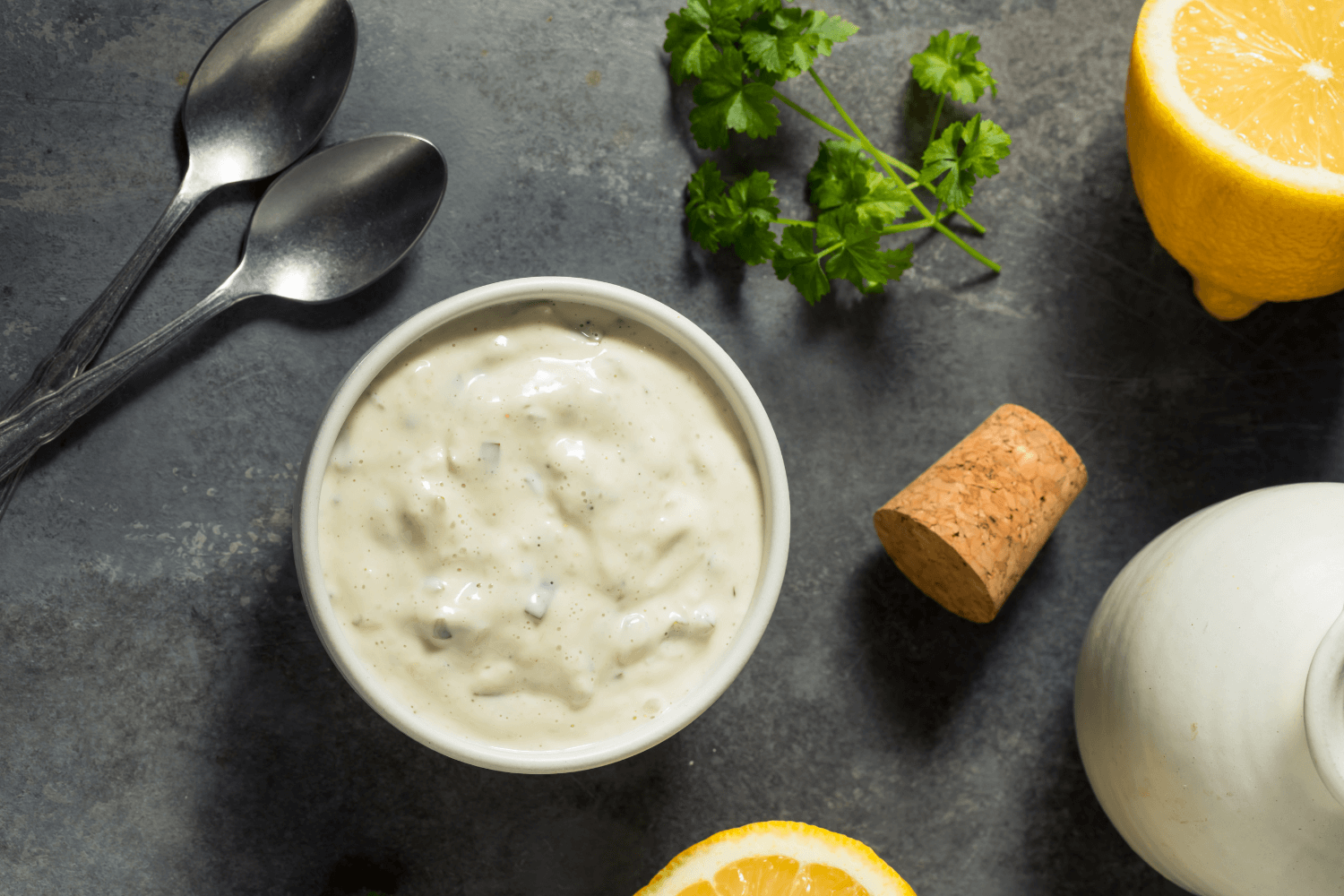 Klasická tatarská omáčka – domácí recept s okurkou