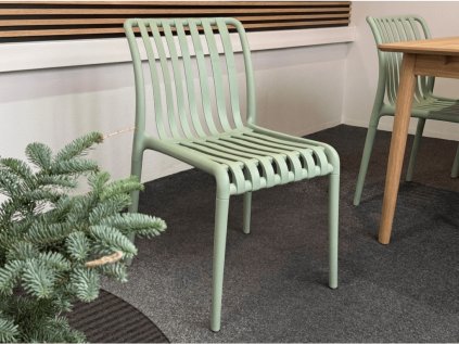 Zelená plastová židle TREGO pro vnitřní i venkovní použití