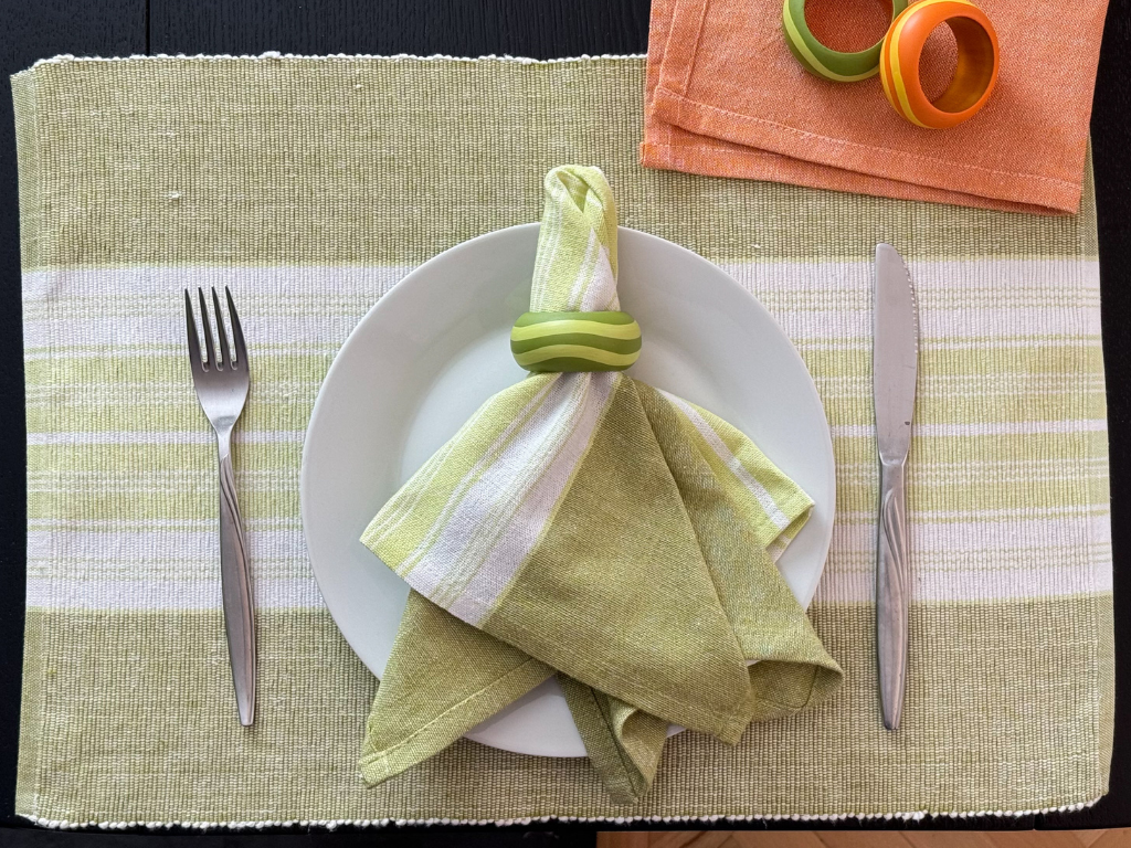 Bavlněný set prostírání 32x47 cm s ubrouskem 40x40 cm FOOD Barva: Zelená Rodinné balení s akční cenou