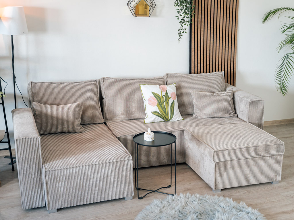 Černý taburet SMART COSARO s úložným prostorem 65x65 cm (obrázek 10)
