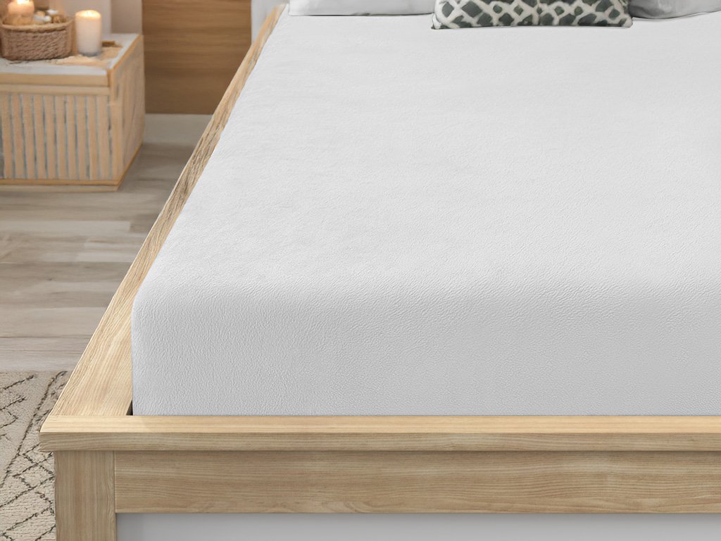 Sada mikroplyšového povlečení CHRISTMAS TREE zelené + prostěradlo mikroplyš SOFT 90x200 cm bílé, jednolůžko (obrázek 9)