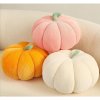 Krémový polštář PUMPKIN 18 cm ve tvaru dýně pro podzimní výzdobu