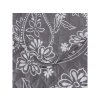 Stylový přehoz FILTO šedý s bílým květinovým dekoremStylový přehoz FILTO šedý s bílým květinovým dekorem