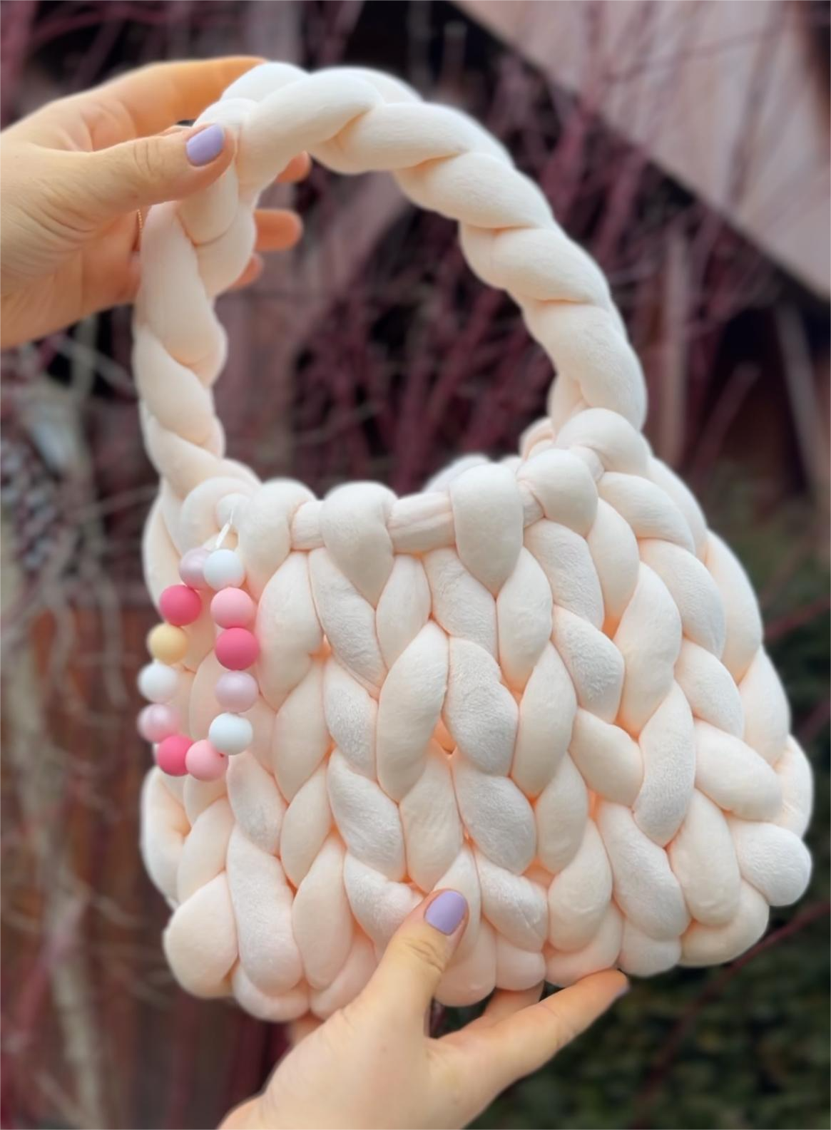 Jak uháčkovat kabelku z příze Marshmallow Velvet – podrobný návod krok za krokem