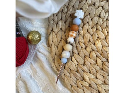 Sněhová vločka háček se silikonovými korálky vyrobenolaskou.cz