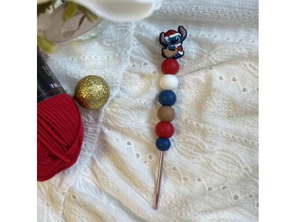 Vánoční Stitch háček se silikonovými korálky vyrobenolaskou.cz