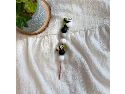 Háček se silikonovými korálky - Panda