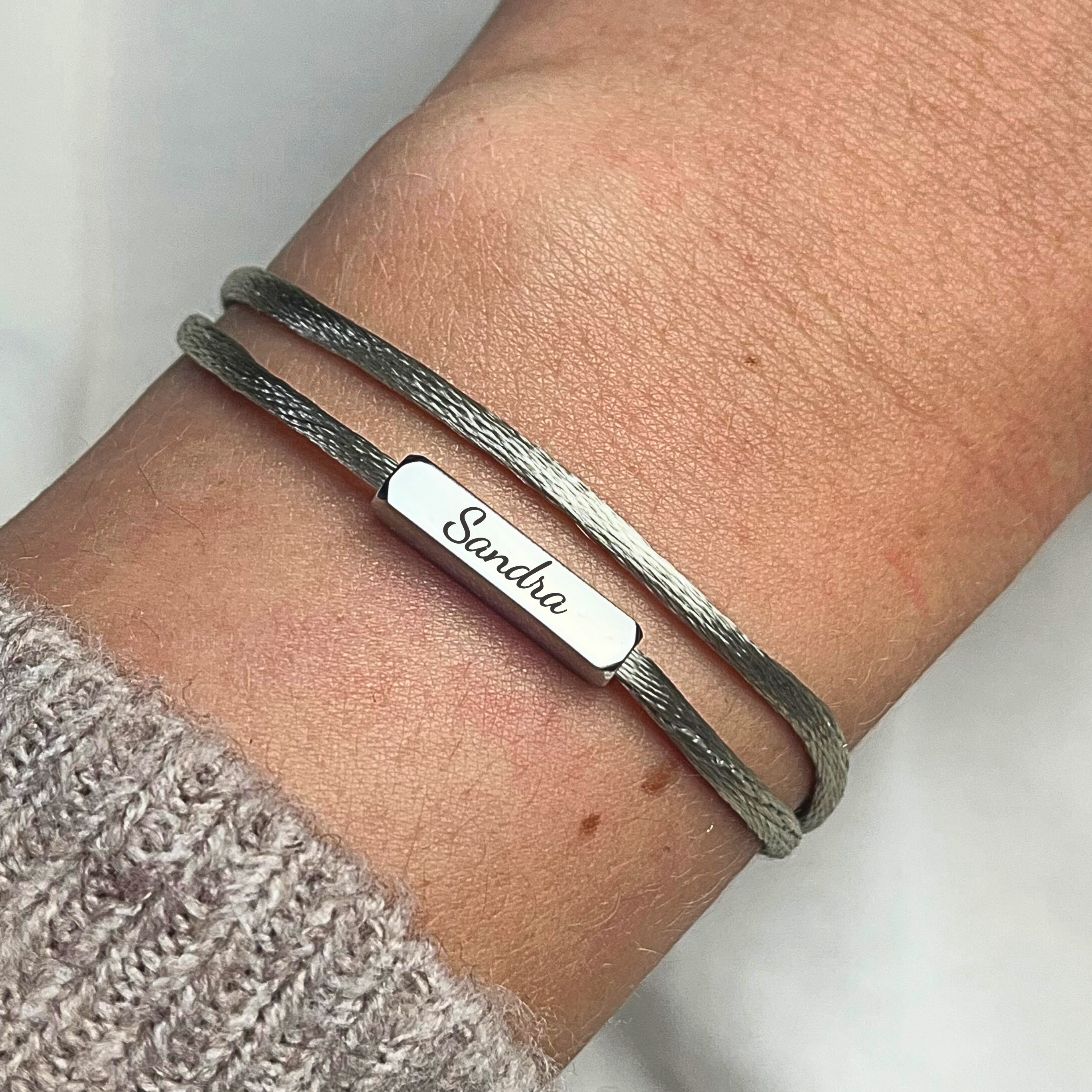 Minimalistický náramek tubus