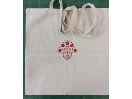 srdíčko červené s tulipány