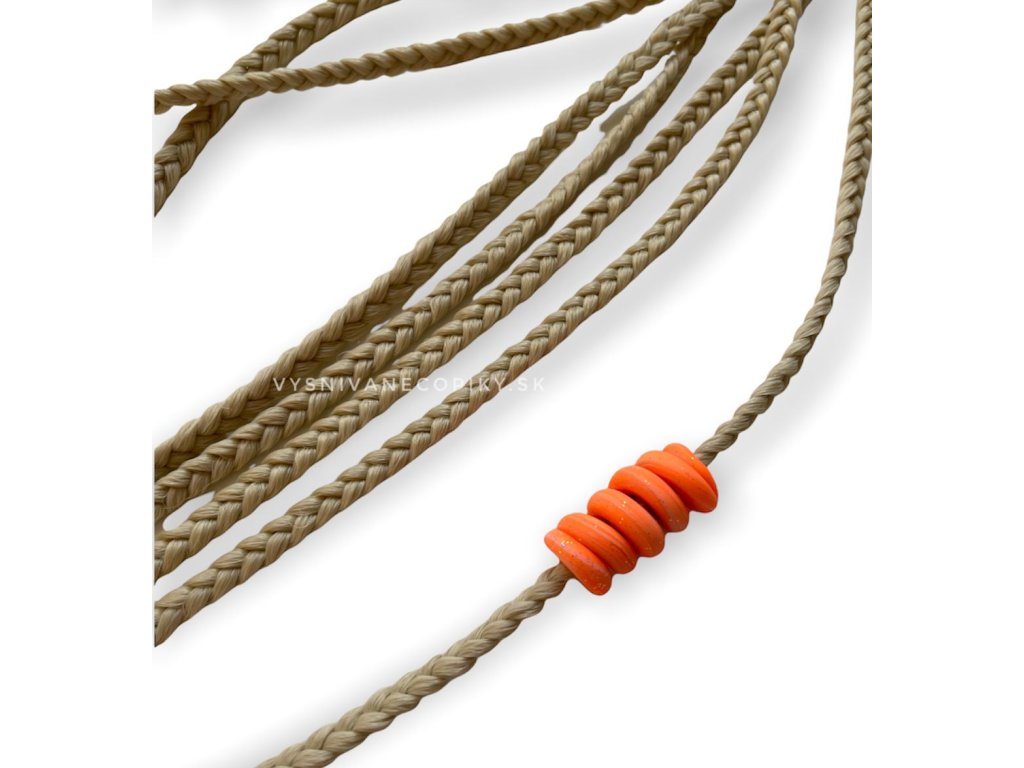 Hand_made_decoration_orange_oranžová_vysnivanecopiky