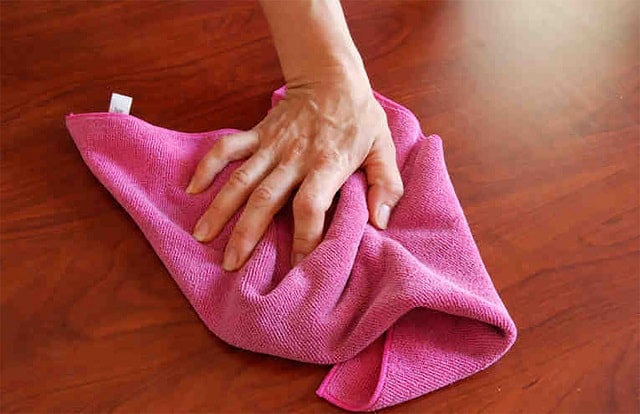 Jak správně ošetřovat nábytek z masivu