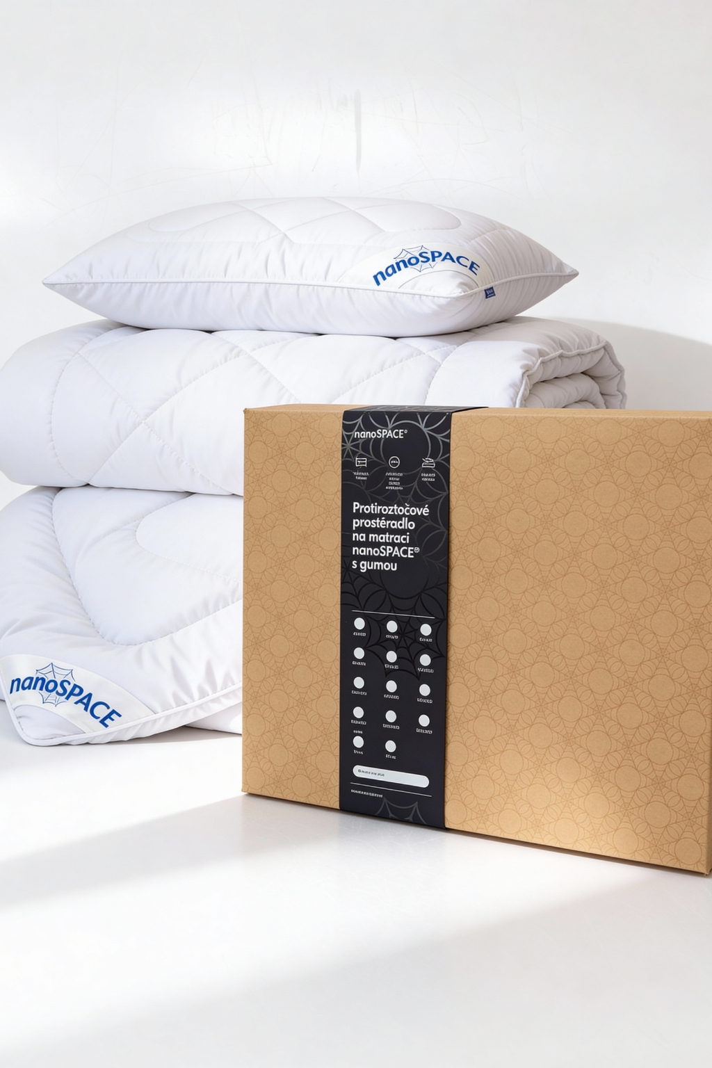 Levně NANOSPACE Celoroční protiroztočová sada komplet: polštář + celoroční přikrývka + povlak na matraci (70x90 cm, 140x200 cm, 90x200x20 cm) + dárek ZDARMA