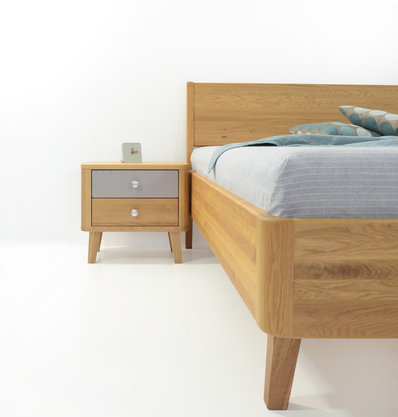 Postel GWdesign Nina Rozměr: 90x200 cm, Moření: Buk-B0 (obrázek 4)