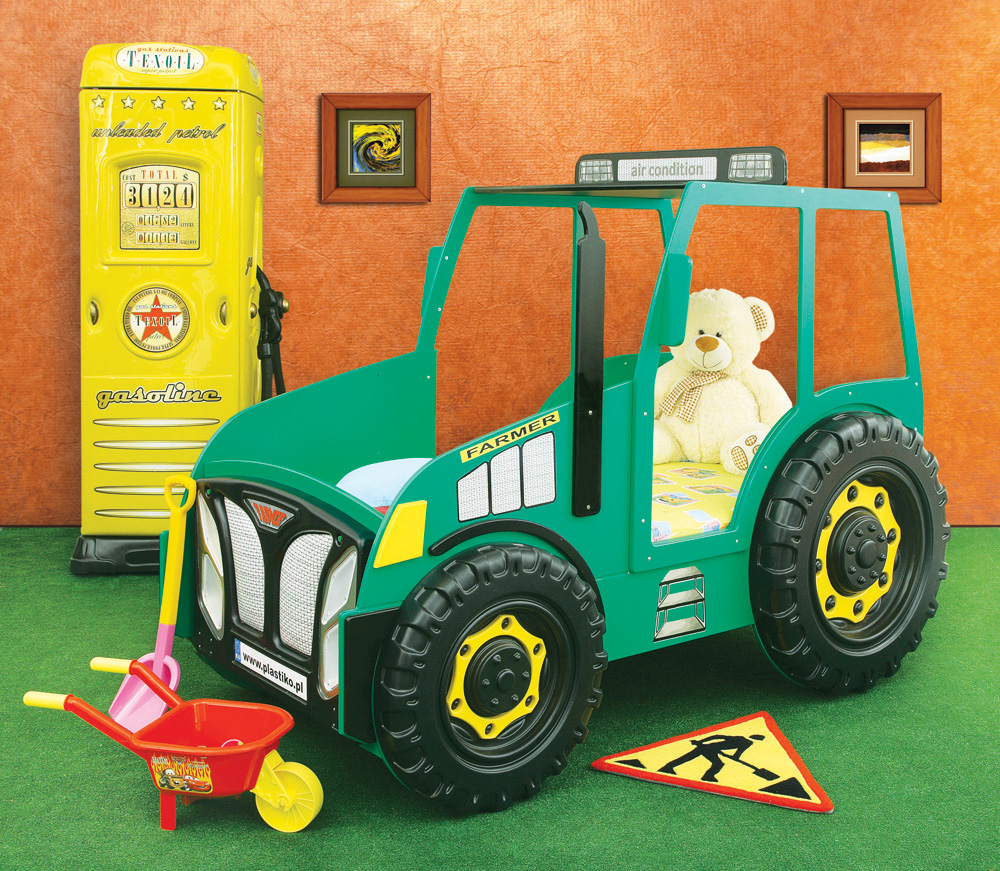 Levně Dětská postel Traktor zelený