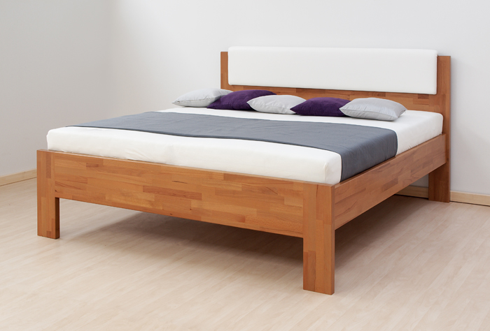 Levně Postel BMB Denerys LIVE - Průběžný Buk Rozměr: 140x200 cm, Provedení rohů: Rovné, Moření: 93 - Káva