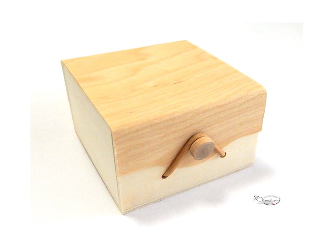 Dřevěná krabička 8 x 8 x 4,8 cm na gumičku
