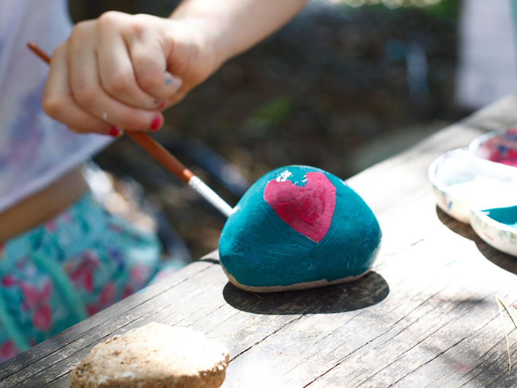 Malování na kamínky: Co potřebujete a jak začít
