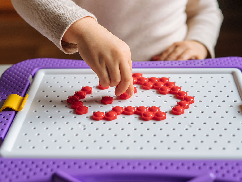 Mozaika – tvoření z kostiček pro děti i dospělé