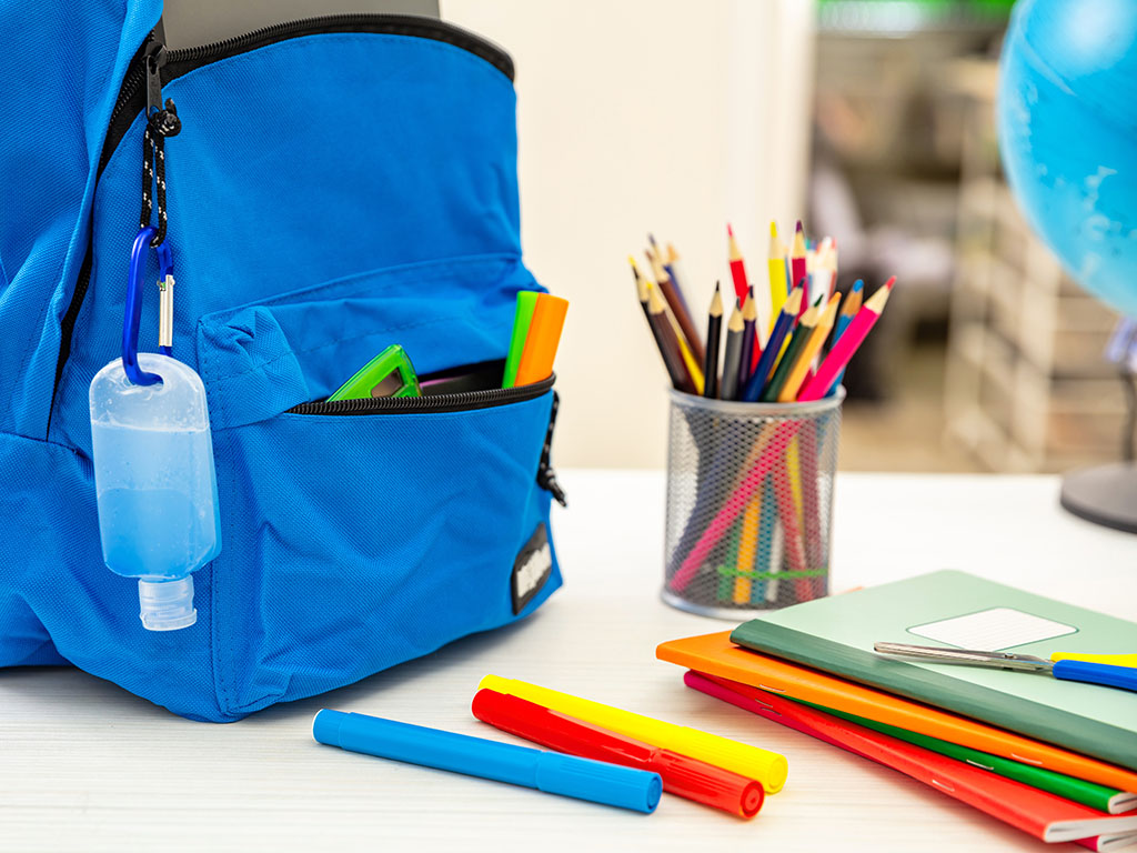 Co by nemělo chybět v kreativní výbavě pro první třídu