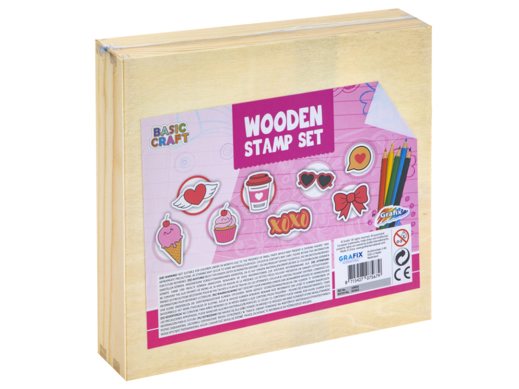 Dřevěná razítka v boxu, pastelky