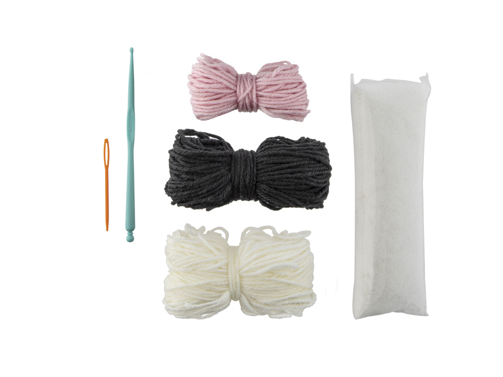 Háčkovaná kravička, 14x8x16 cm